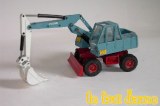 712