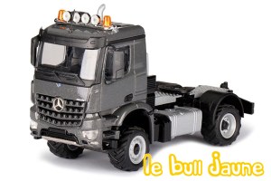MB Arocs 4x2 gris
