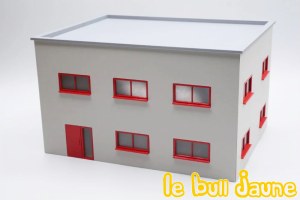 Immeuble de bureaux en kit gris/rouge