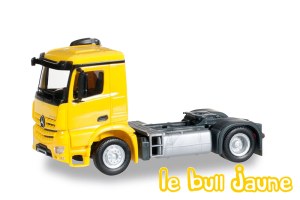 MB Arocs jaune