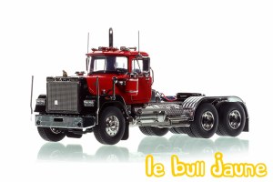 MACK Superliner rouge