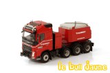 VOLVO FH04 8x4 + plaques MAMMOET