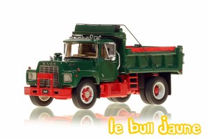 MACK R benne vert