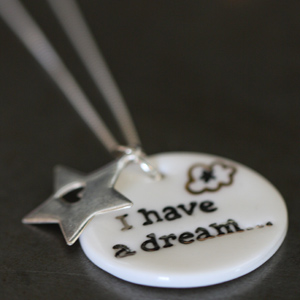 Pendentifs en porcelaine de Natacha Plano